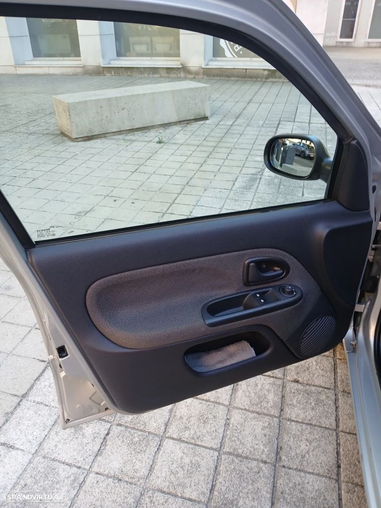 Renault Clio 1.2 16V Dynamique Luxe - 8