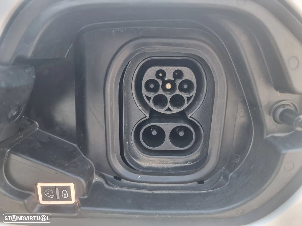 Peugeot e-208 Style - 16