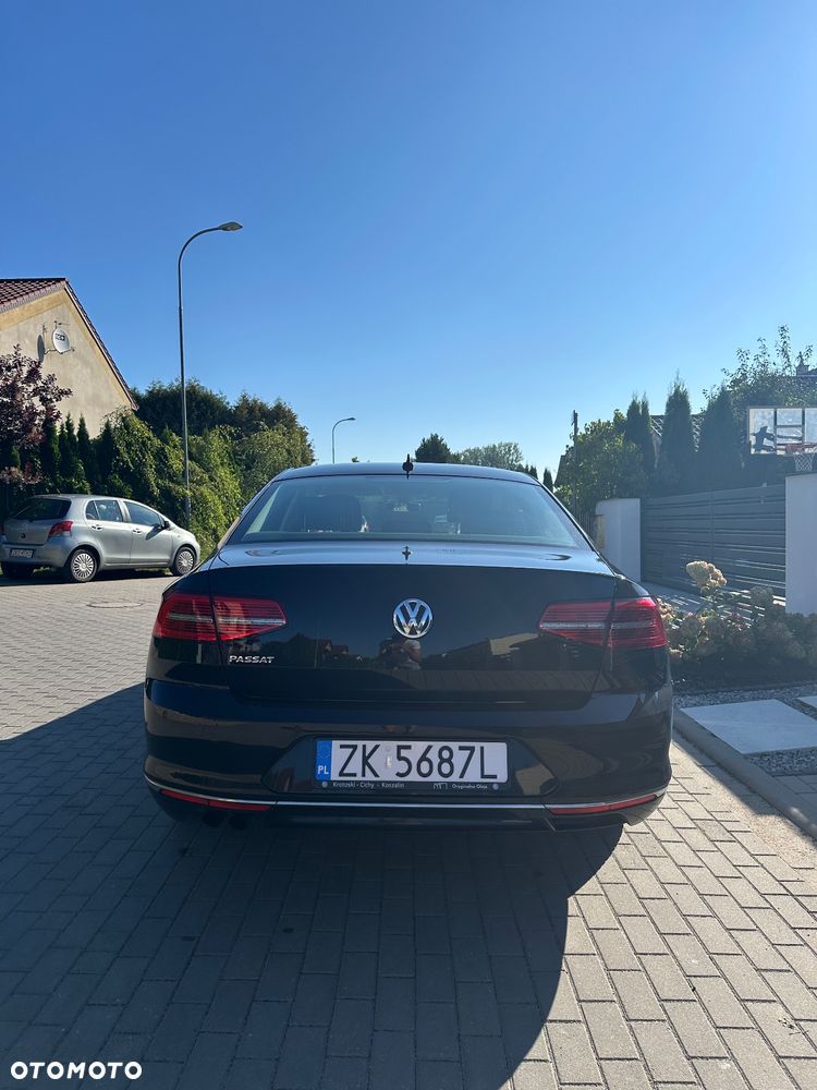 Volkswagen Passat 1.8 TSI BMT Highline DSG - 4