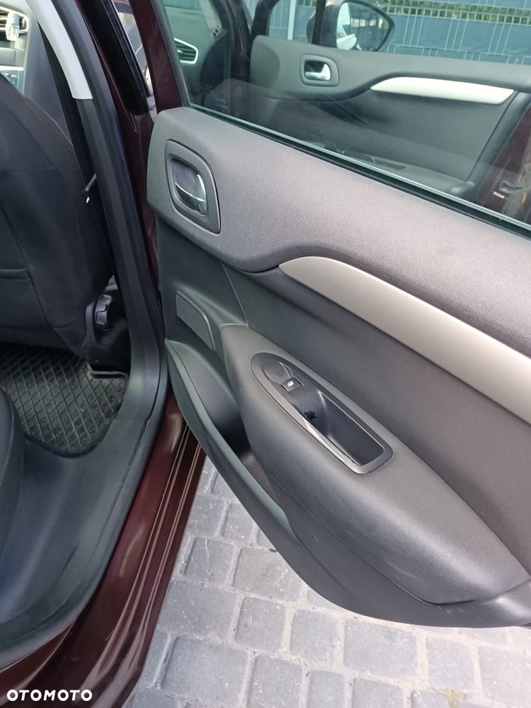 Citroën C4 1.6 HDi Attraction - 19