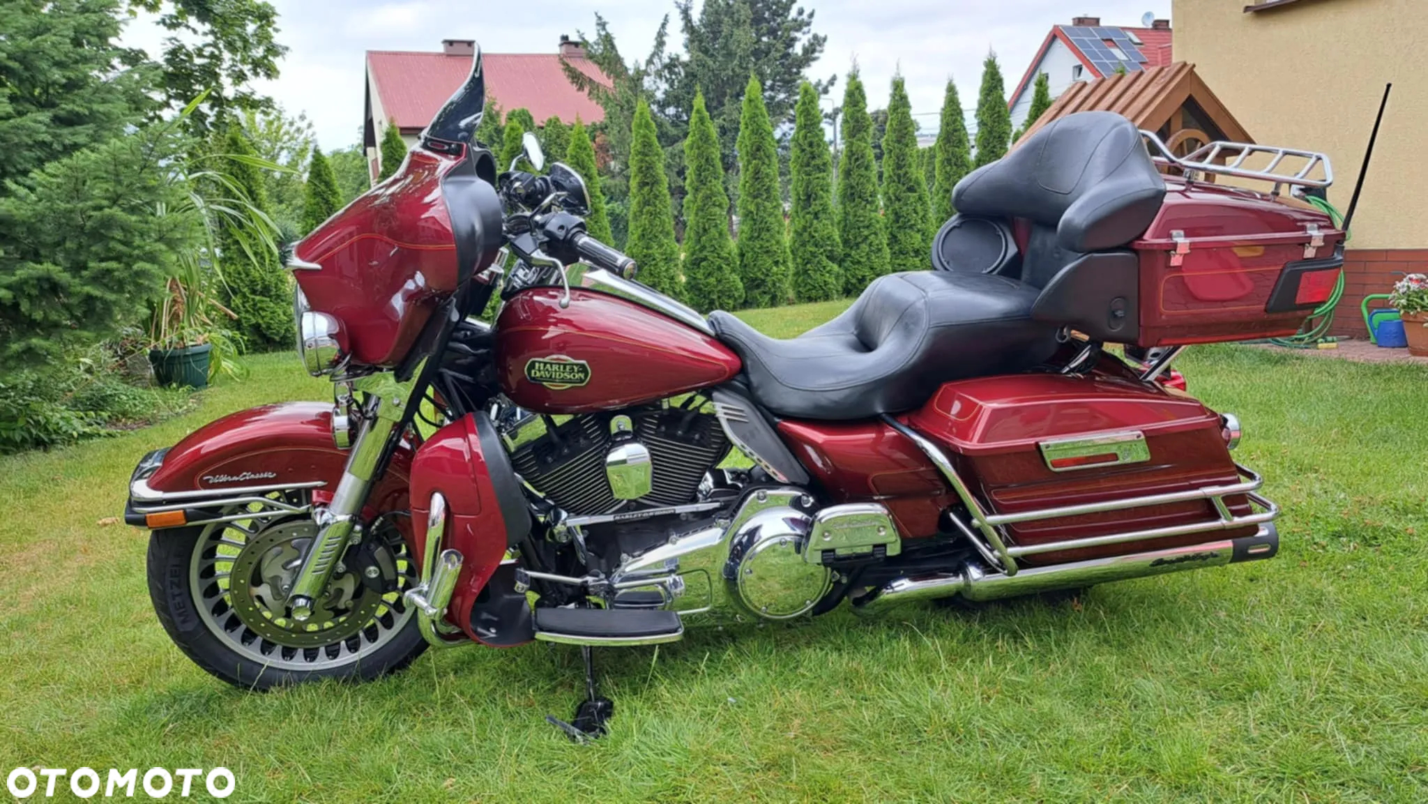 Harley-Davidson FLHTCU Ultra - 2