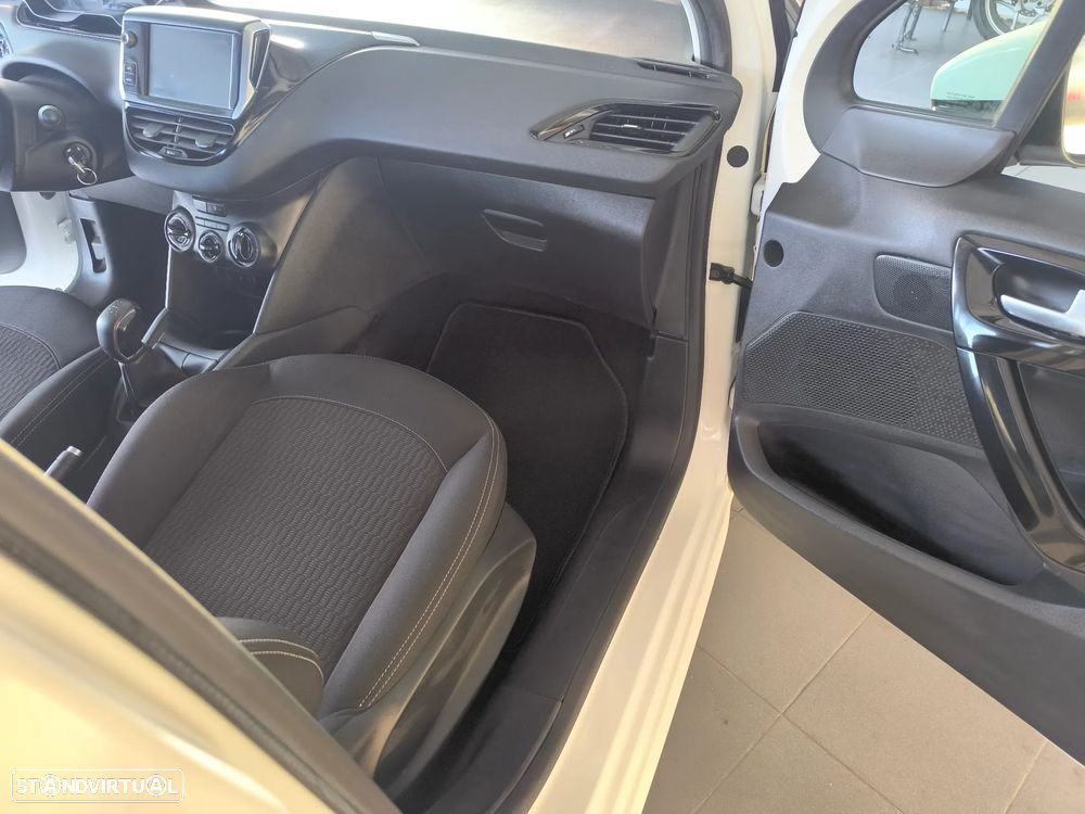 Peugeot 208 PureTech 82 Start & Stop Active - 18