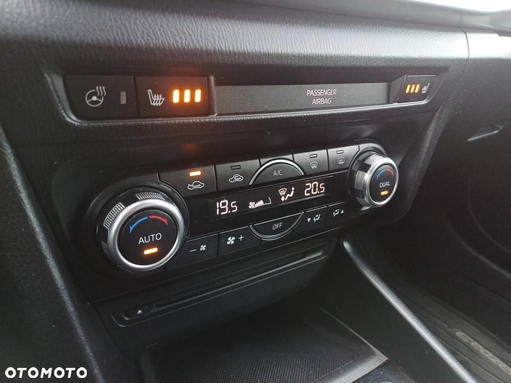 Mazda 3 2.0 Skyenergy EU6 - 25