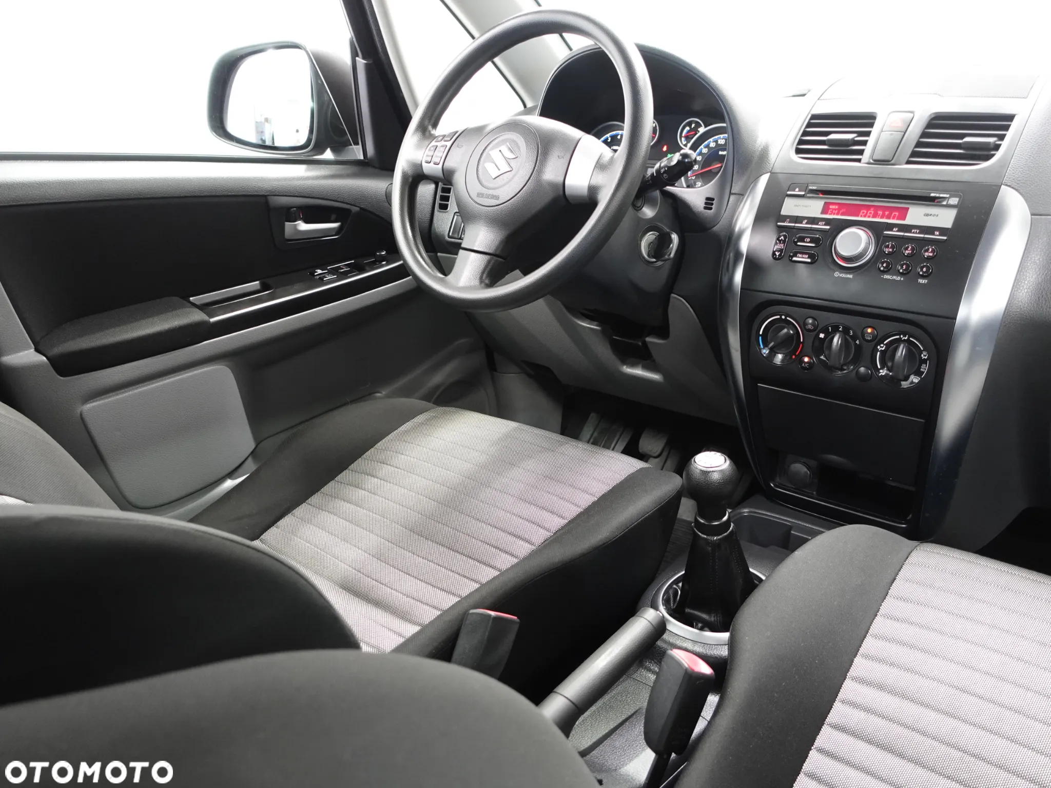 Suzuki SX4 1.6 Comfort 4WD - 30