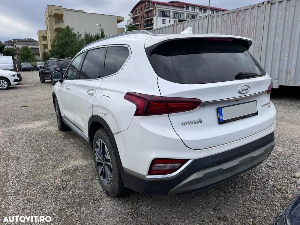 Hyundai Santa Fe 2.2 CRDi 4WD Automatik Premium - 4