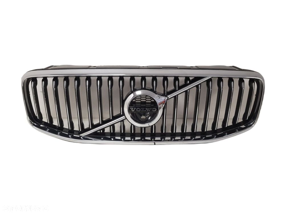 VOLVO XC60 2 II  17-22 GRILL ATRAPA ZDERZAKA KAMERA  31457608