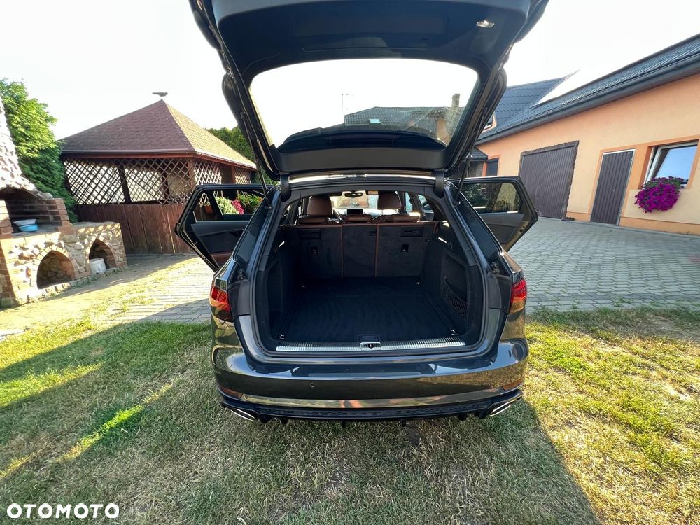 Audi A4 Avant 2.0 TDI Quattro S tronic - 23