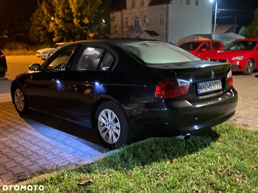 BMW Seria 3 320i - 17
