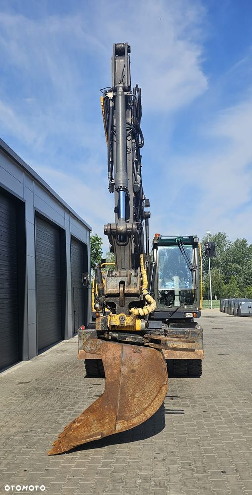 Volvo EW 160C - 8