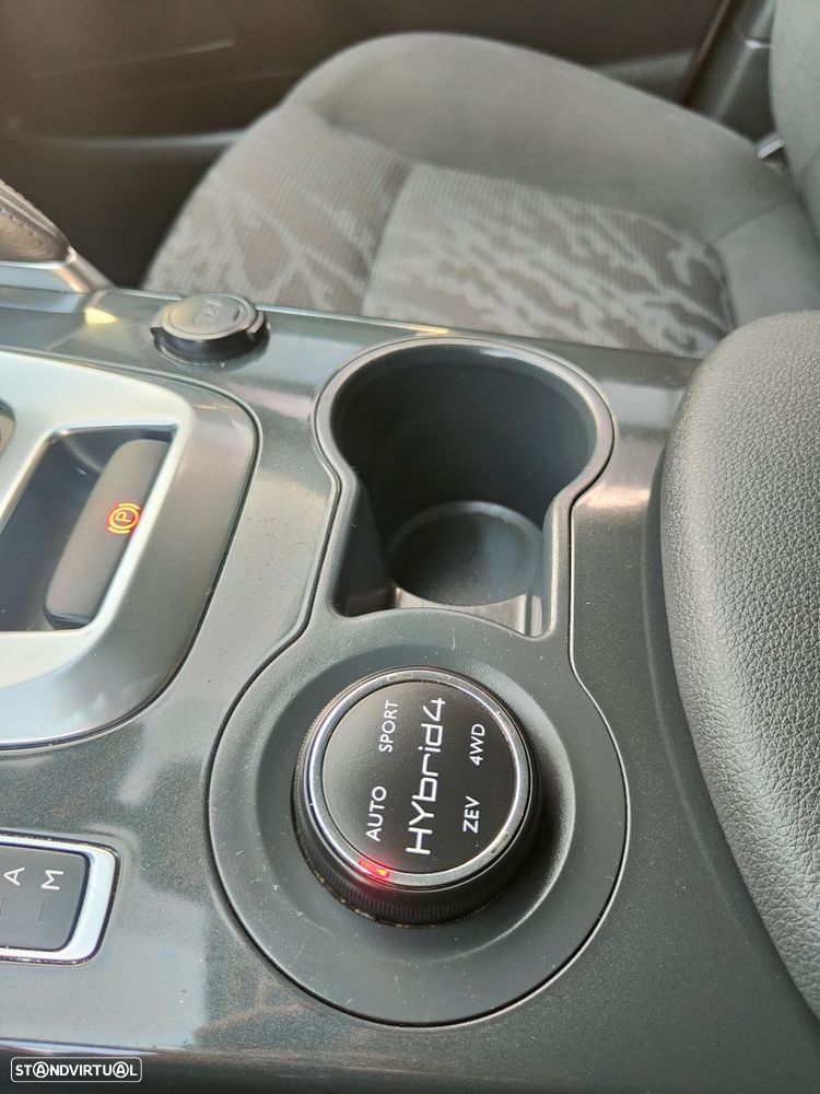 Peugeot 3008 2.0 HDi Hybrid4 - 42