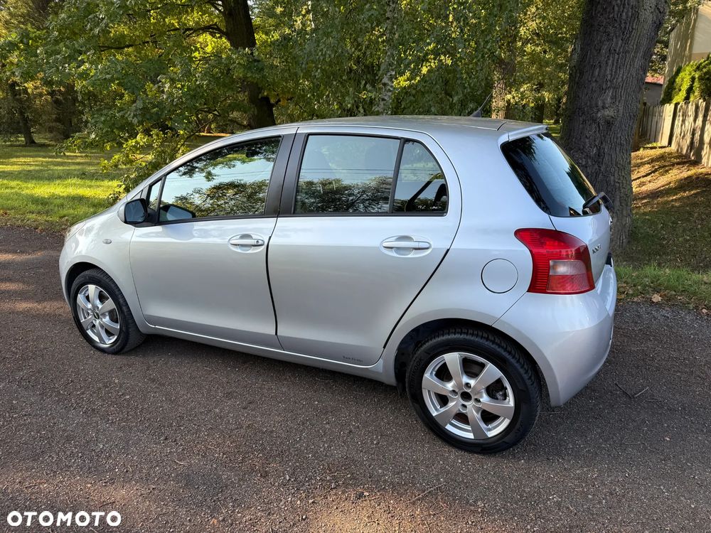 Toyota Yaris 1.0 Sol - 6