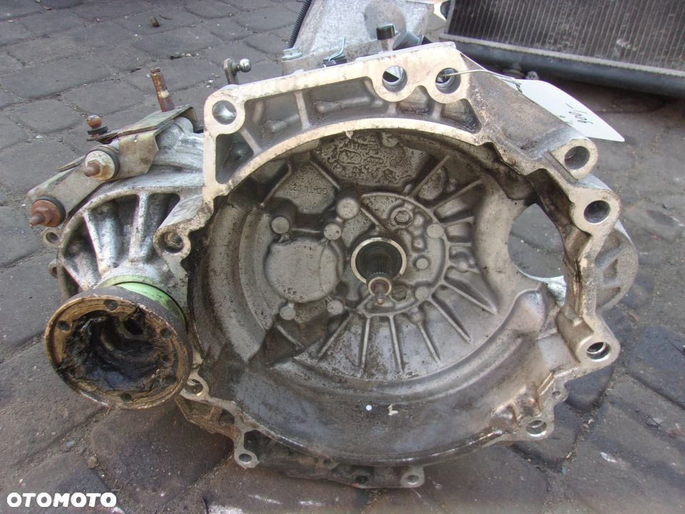 SKRZYNIA BIEGÓW VOLKSWAGEN GOLF 4 IV OCTAVIA 1 leon 1 toledo2 audi a3 1.4/1.6 8 i 16 V - 2