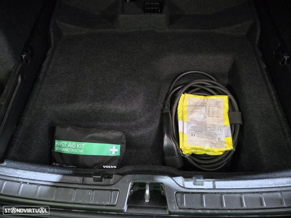 Volvo XC 40 P8 AWD Recharge RDesign - 28