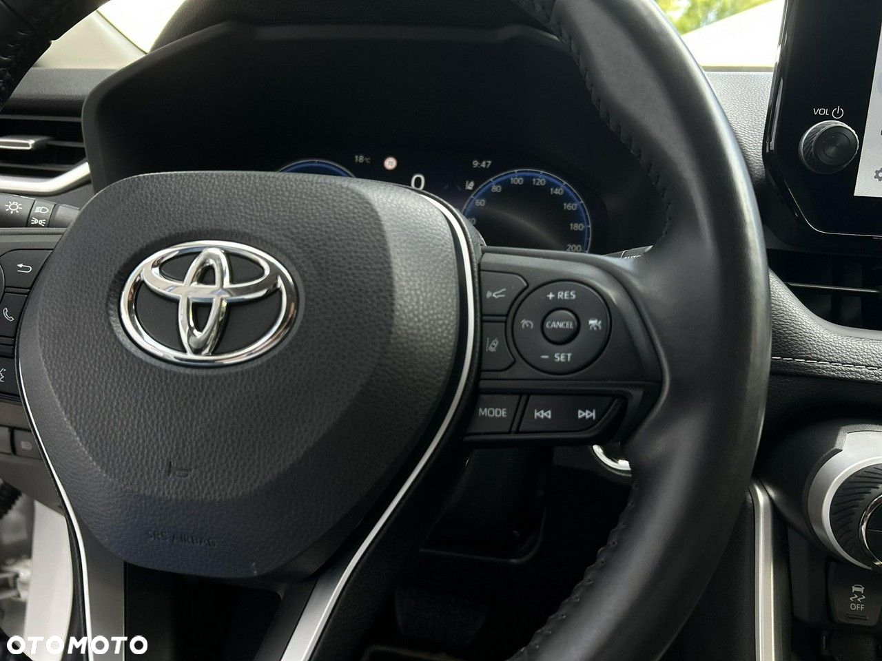 Toyota RAV4 - 22