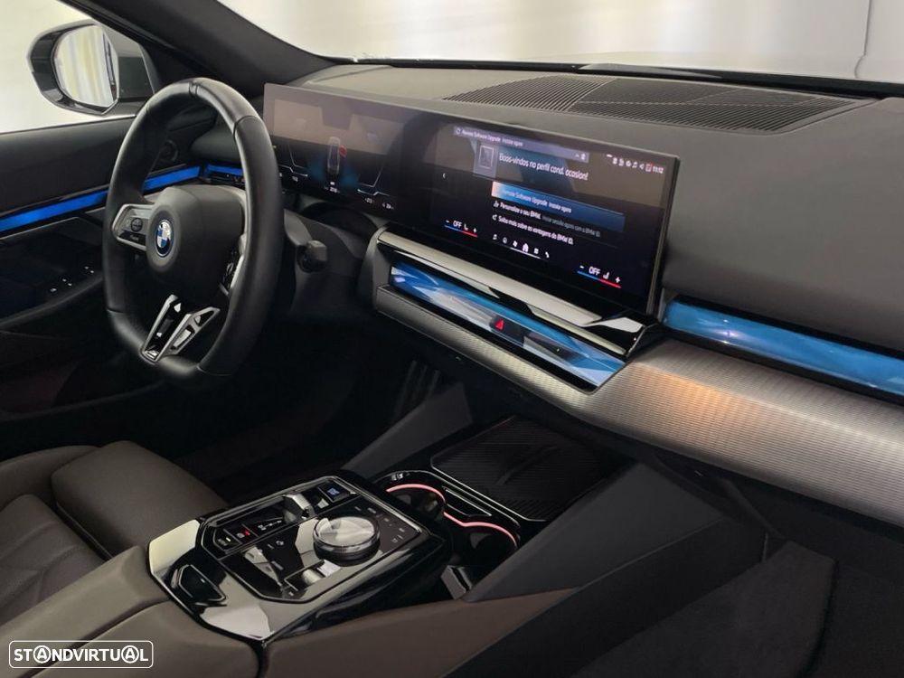 BMW i5 eDrive40 - 22