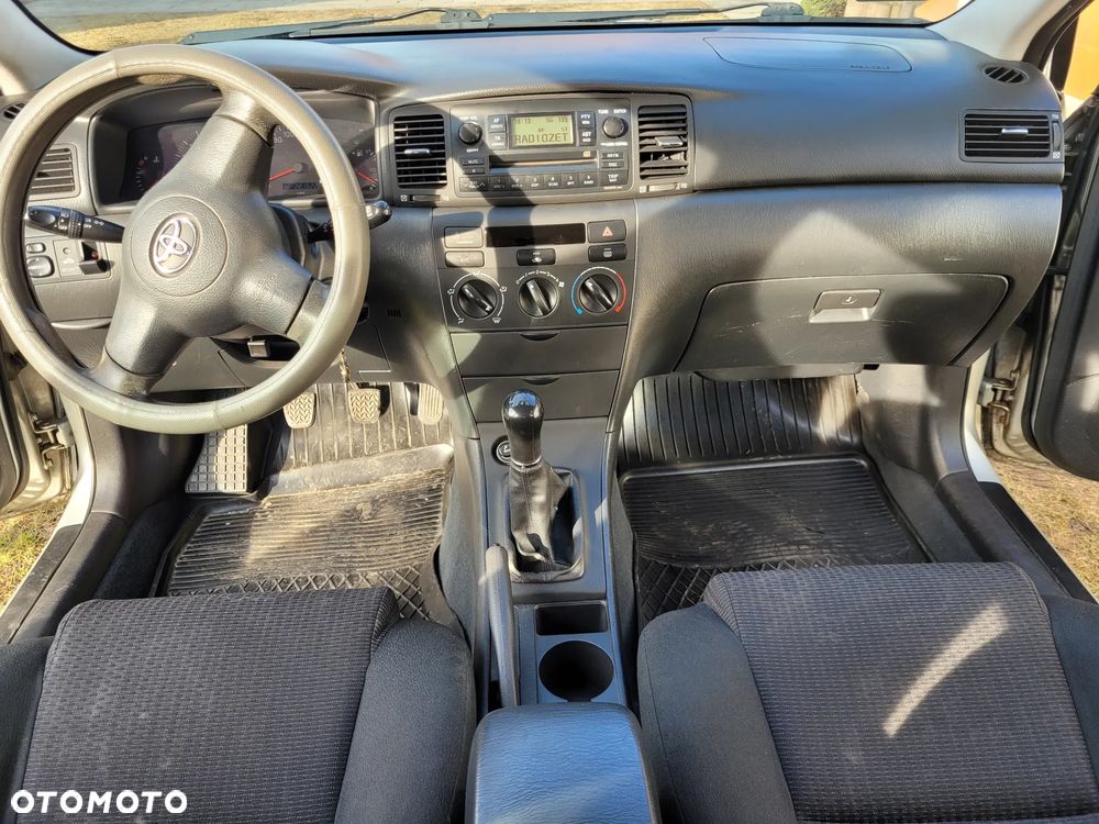 Toyota Corolla 1.4 VVT-i Terra - 2