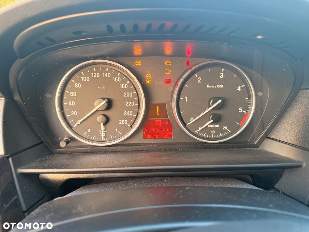 BMW Seria 5 530d xDrive - 12