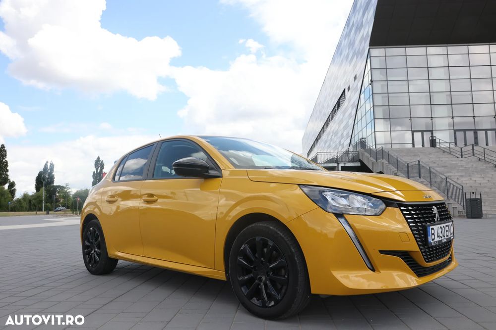 Peugeot 208 1.2 L PureTech STT EAT8 Active Pack - 23