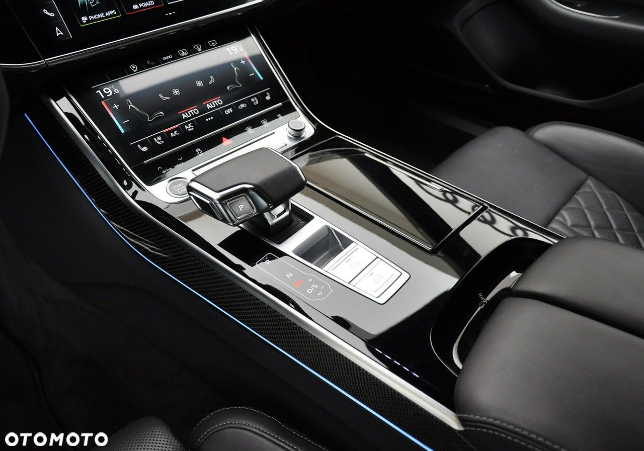 Audi A8 - 19