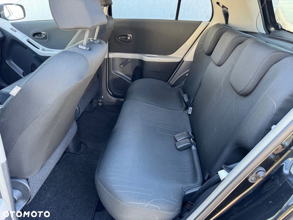 Toyota Yaris 1.33 VVT-i Cool - 13