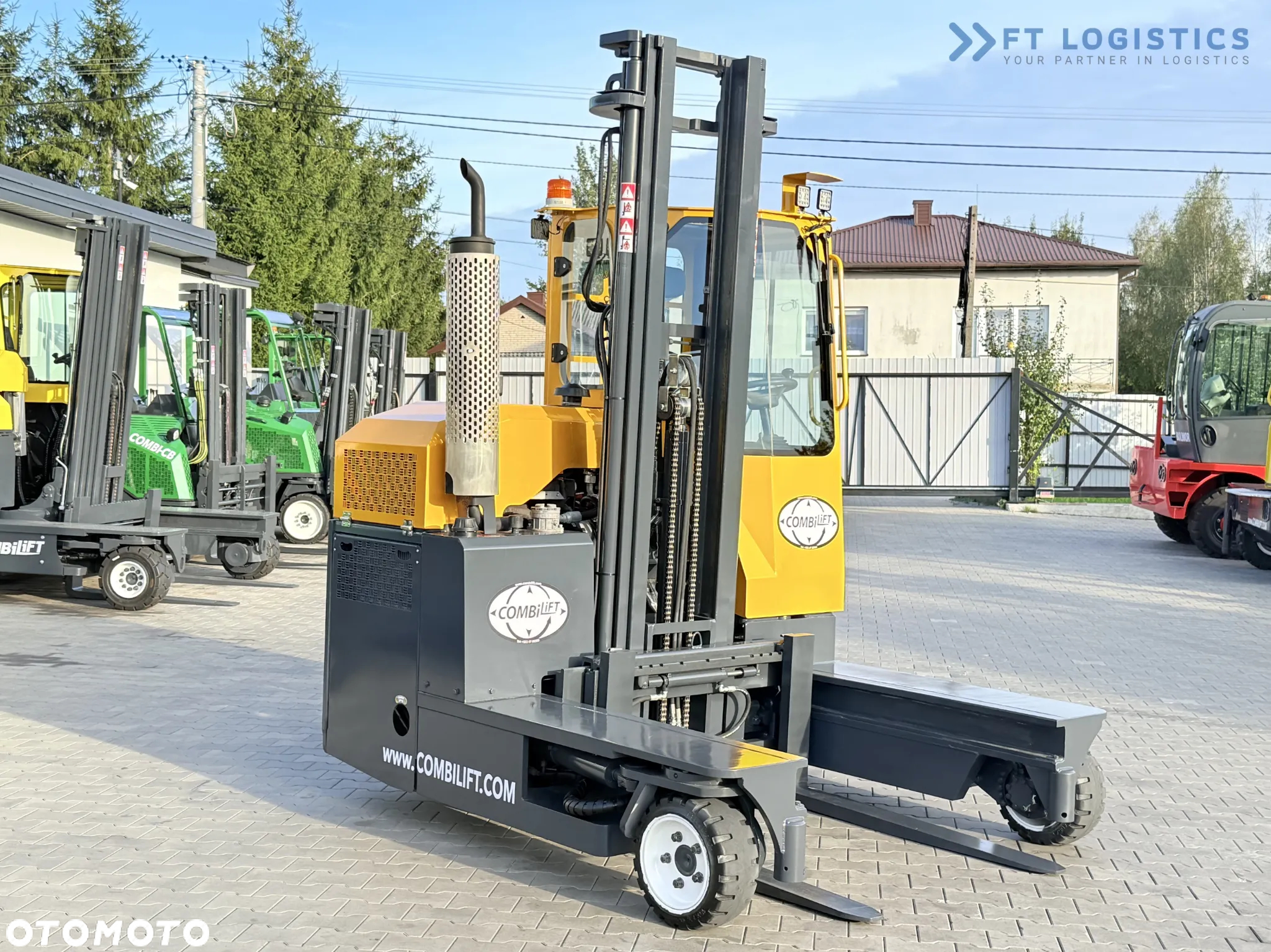 Combilift WÓZEK CZTEROKIERUNKOWY - WIELOKIERUNKOWY C3000 / GAZ/ DUPLEX 4500MM /JEDYNE 3096 MOTOGODZIN /  PRZESUW WIDEŁ / PEŁNA KABINA / STAN IDEALNY / Szeroka oferta wózków czterokierunkowych i bocznych, dopasowanych do różnorodnych potrzeb i zastosowań - 6