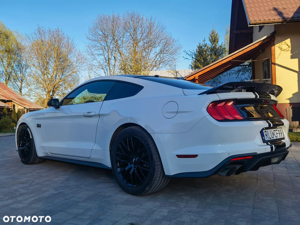 Ford Mustang - 5