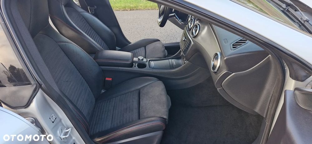 Mercedes-Benz CLA 220 (CDI) d AMG Line - 12