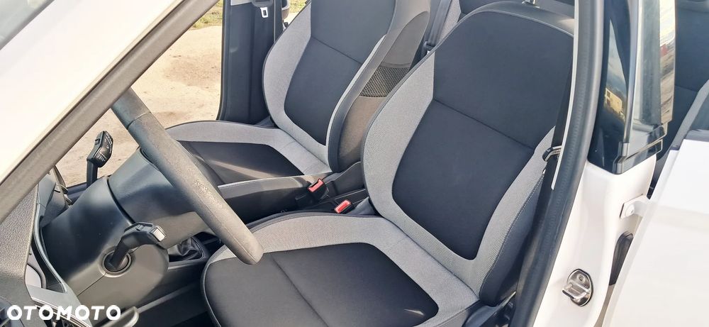 Skoda Fabia 1.0 TSI Ambition - 12