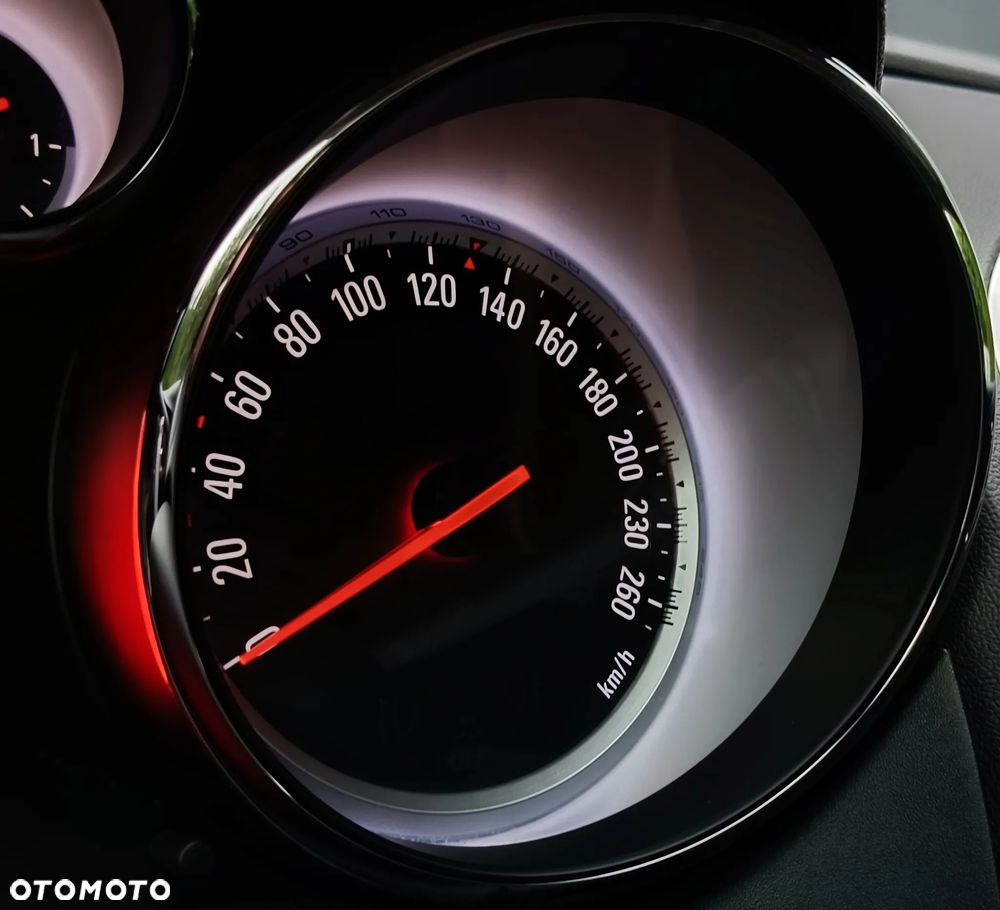 Opel Astra 2.0 CDTI Exklusiv - 31