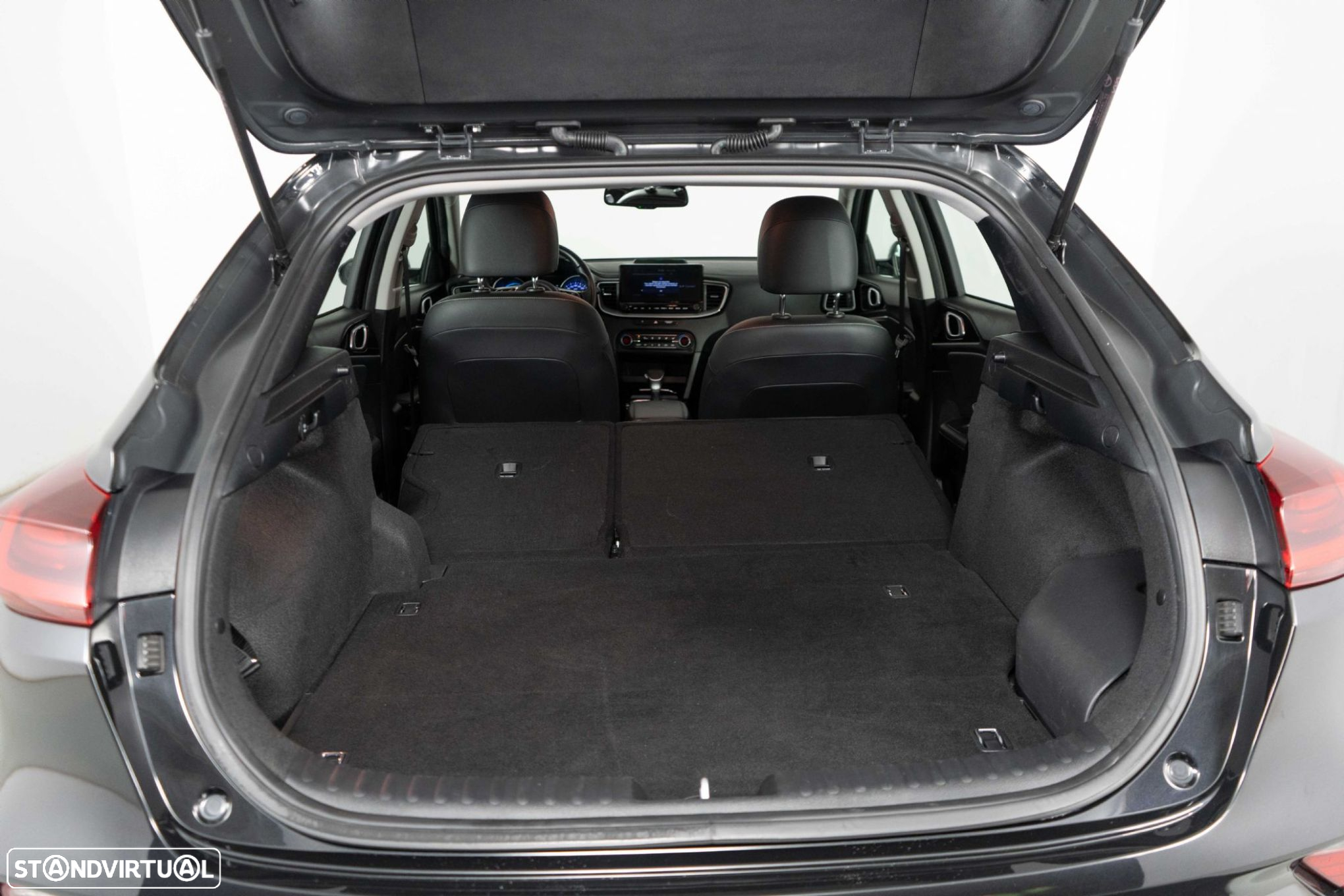 Kia XCeed 1.6 GDi PHEV Drive - 14