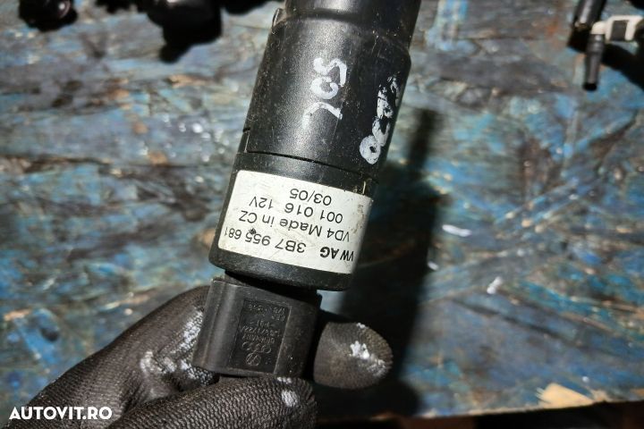 Pompita lichid parbriz si luneta 3B7955681 3B7955681 Skoda Octavia 2 - 2