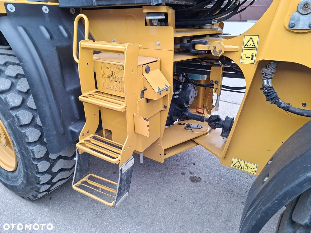 Caterpillar CAT 918 M - 22