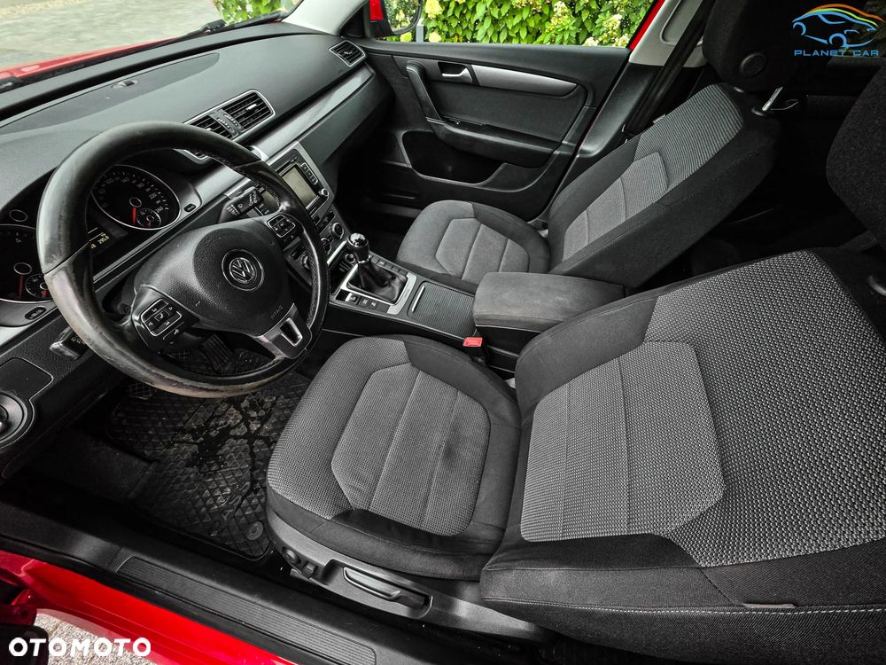 Volkswagen Passat 2.0 TDI 4Motion BlueMotion Technol Trendline - 16
