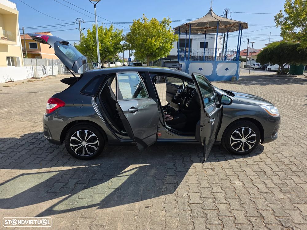 Citroën C4 VTi 95 Attraction - 28