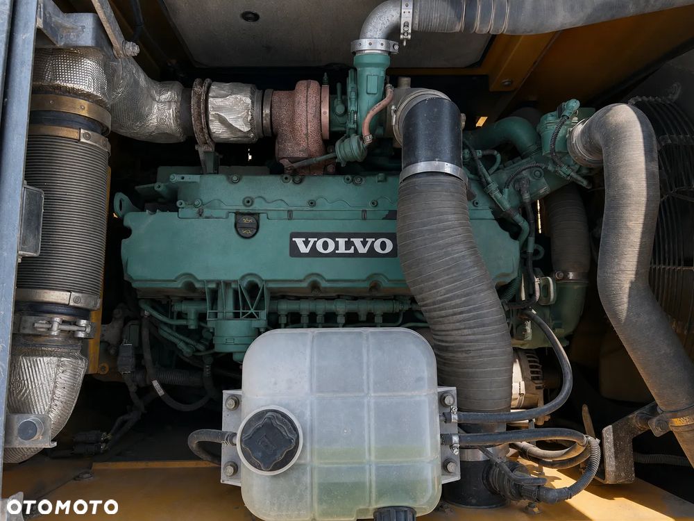 Volvo EC 250E - 8
