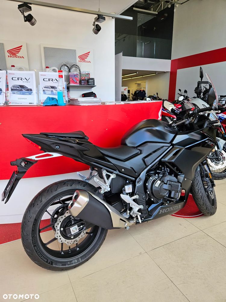 Honda CBR - 9