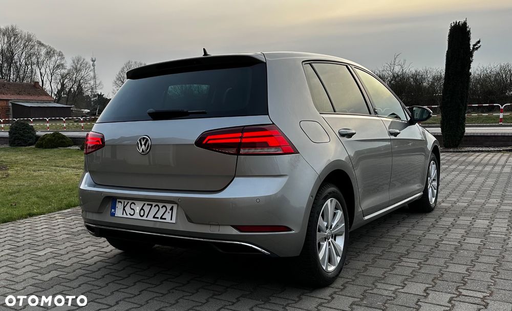 Volkswagen Golf 2.0 TDI Sound - 34