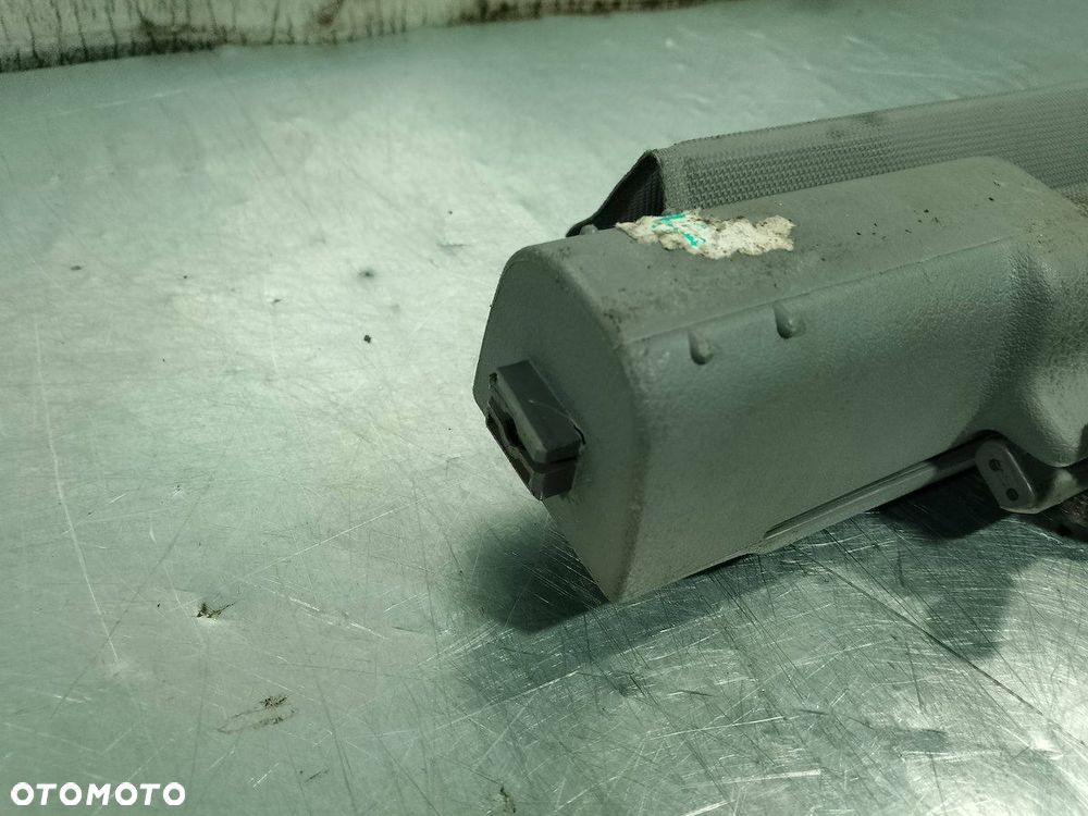 ROLETA BAGAŻNIKA  SKODA OCTAVIA I - 3