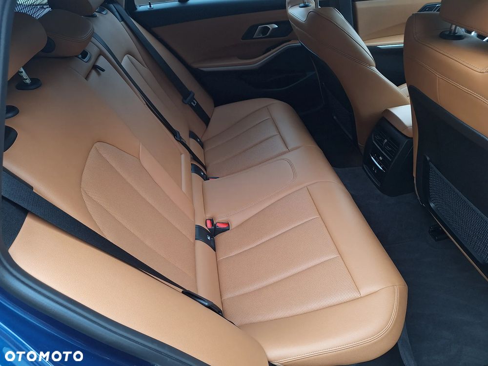 BMW Seria 3 320d xDrive MHEV Advantage sport - 19