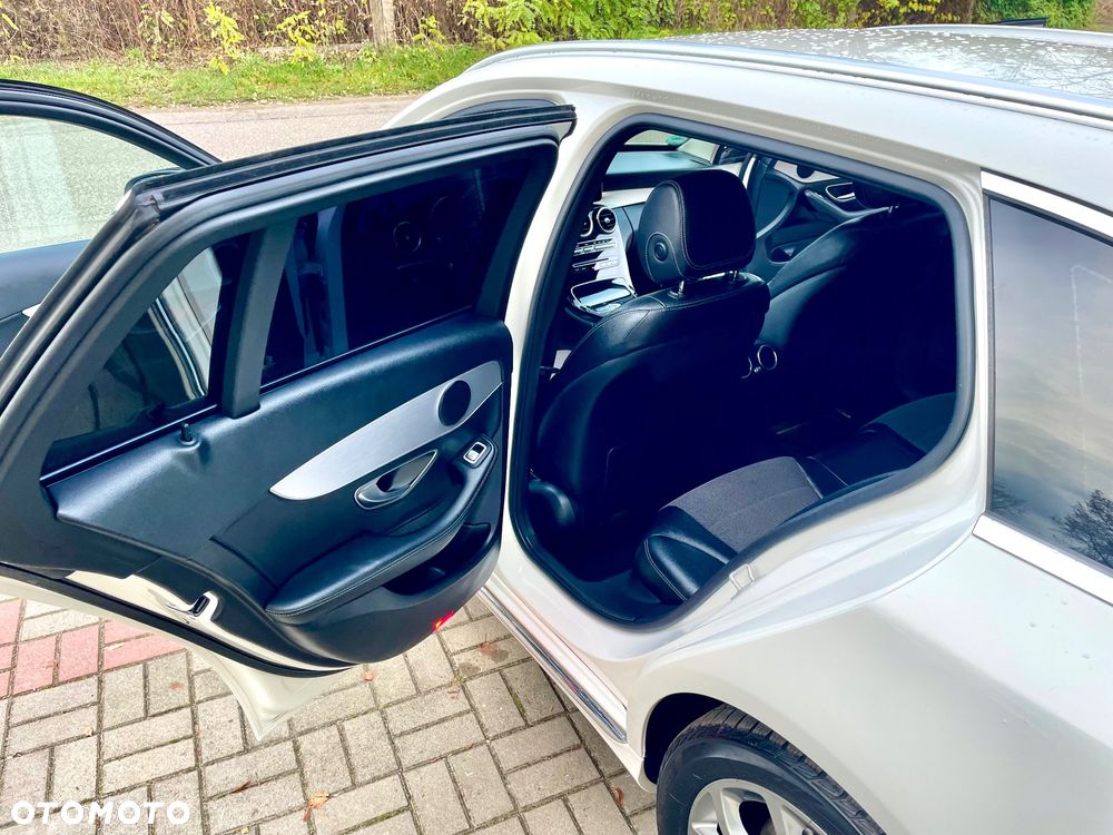 Mercedes-Benz Klasa C 300 7G-TRONIC Avantgarde - 12