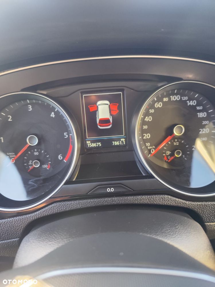 Volkswagen Passat 2.0 TDI Elegance DSG - 6