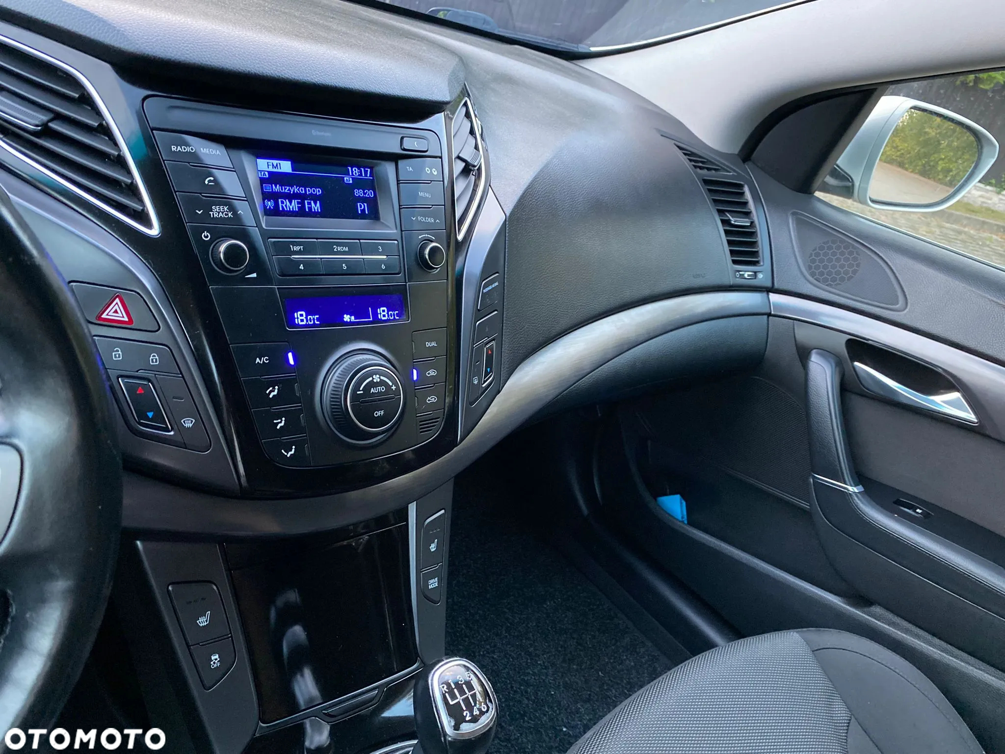 Hyundai i40 Kombi blue 1.7 CRDi Style - 13