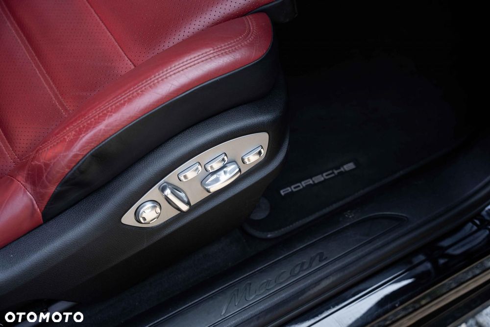 Porsche Macan Standard - 24
