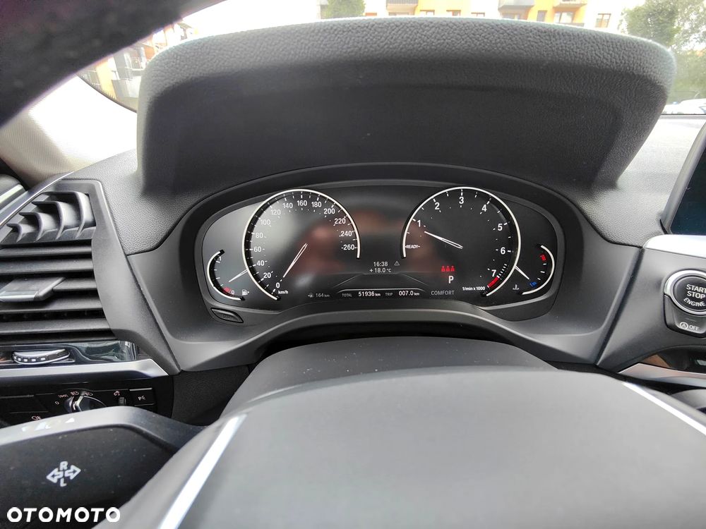 BMW X3 xDrive20i Advantage - 7