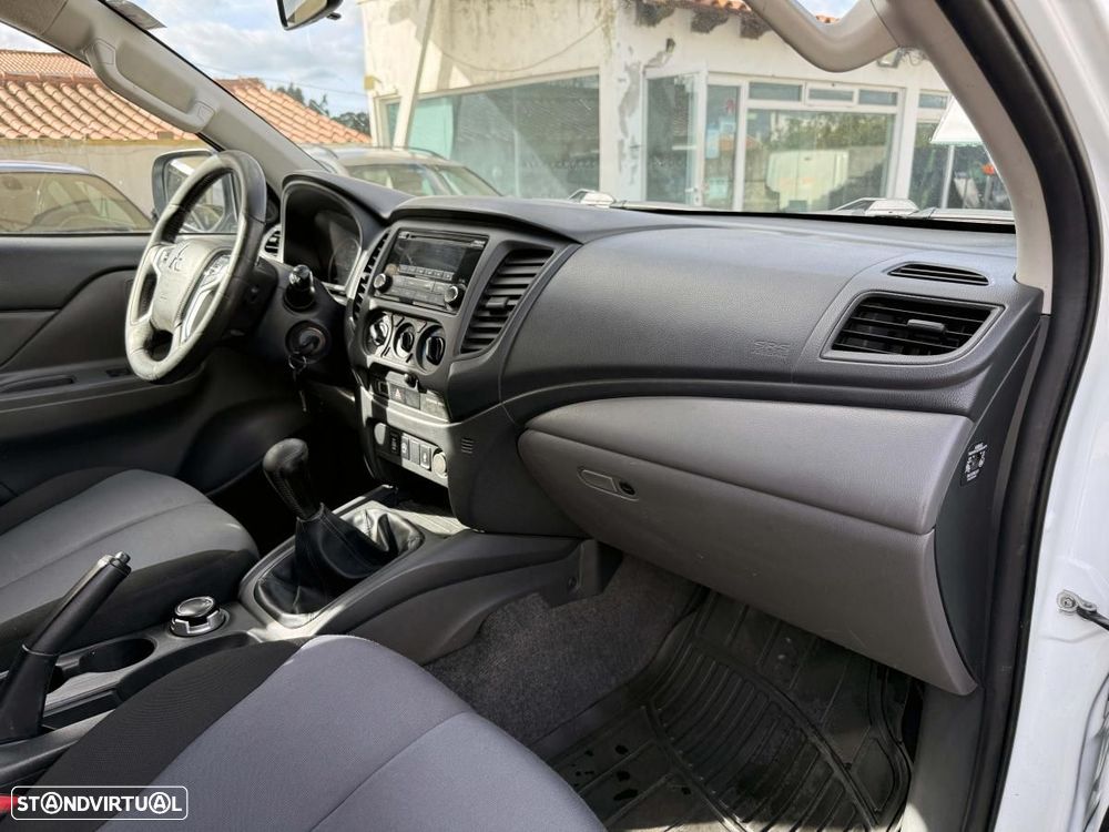 Mitsubishi L200 - 24
