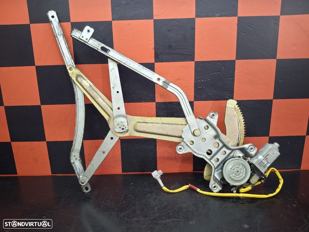 Elevador Frente Esquerdo Toyota Dyna Camião De Plataforma/Chassis (Kd_ - 1