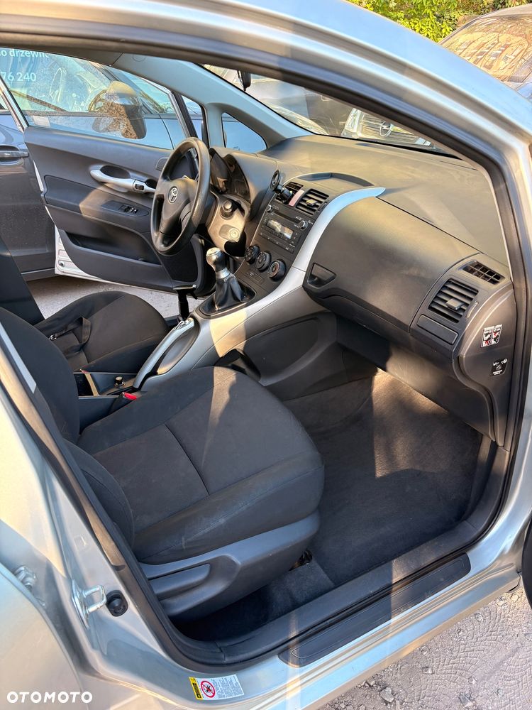 Toyota Auris 1.4 D-4D Luna - 14