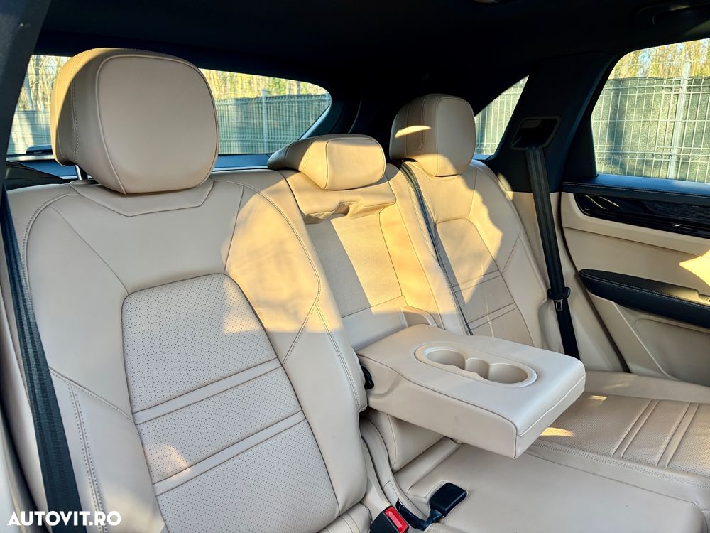 Porsche Cayenne S Tiptronic S Platinum Edition - 6