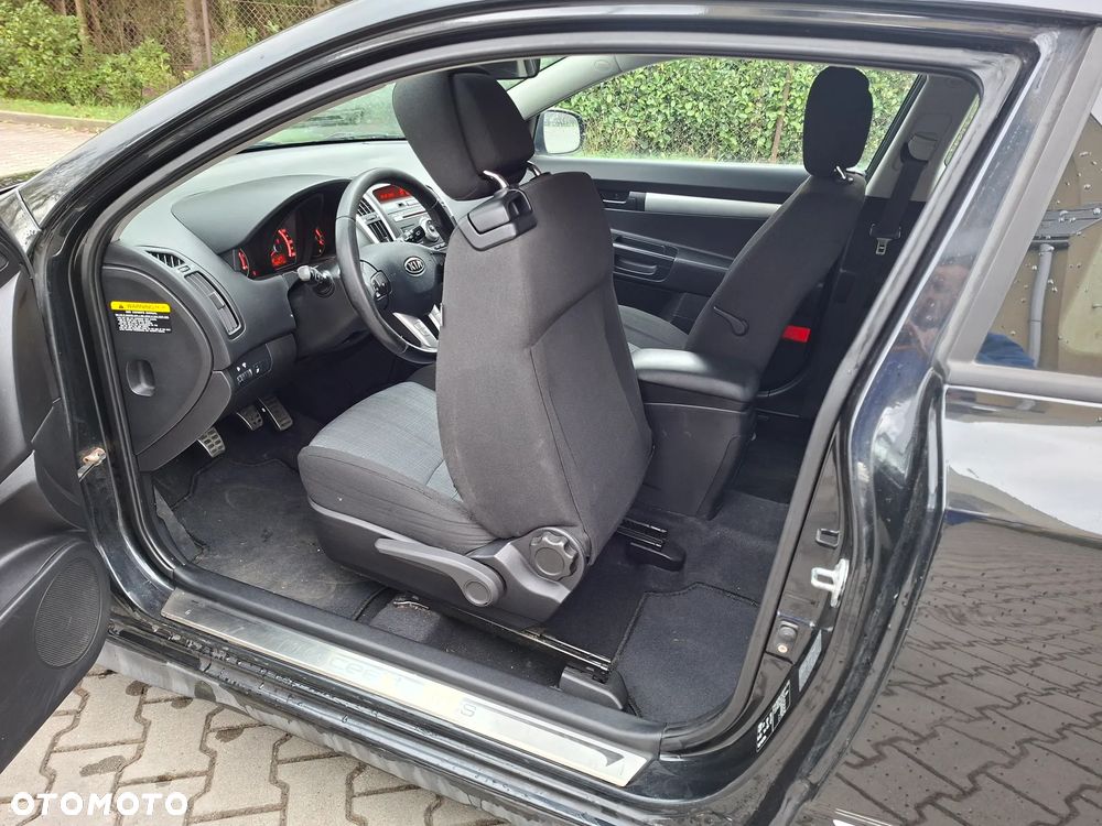 Kia ProCeed 1.6 Crdi Comfort + - 26