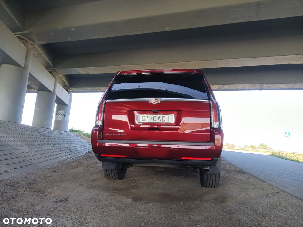 Cadillac Escalade 6.2 V8 ESV Premium - 6